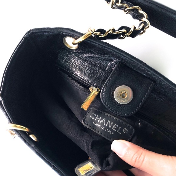 CHANEL Classic Caviar Quilted Petit Shopping Tote - Picture 8 of 8